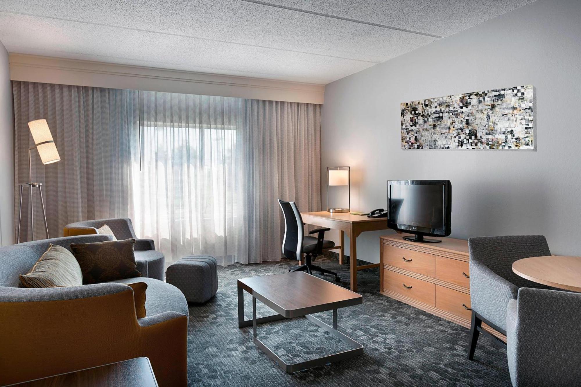 Courtyard By Marriott Myrtle Beach Broadway Exterior foto